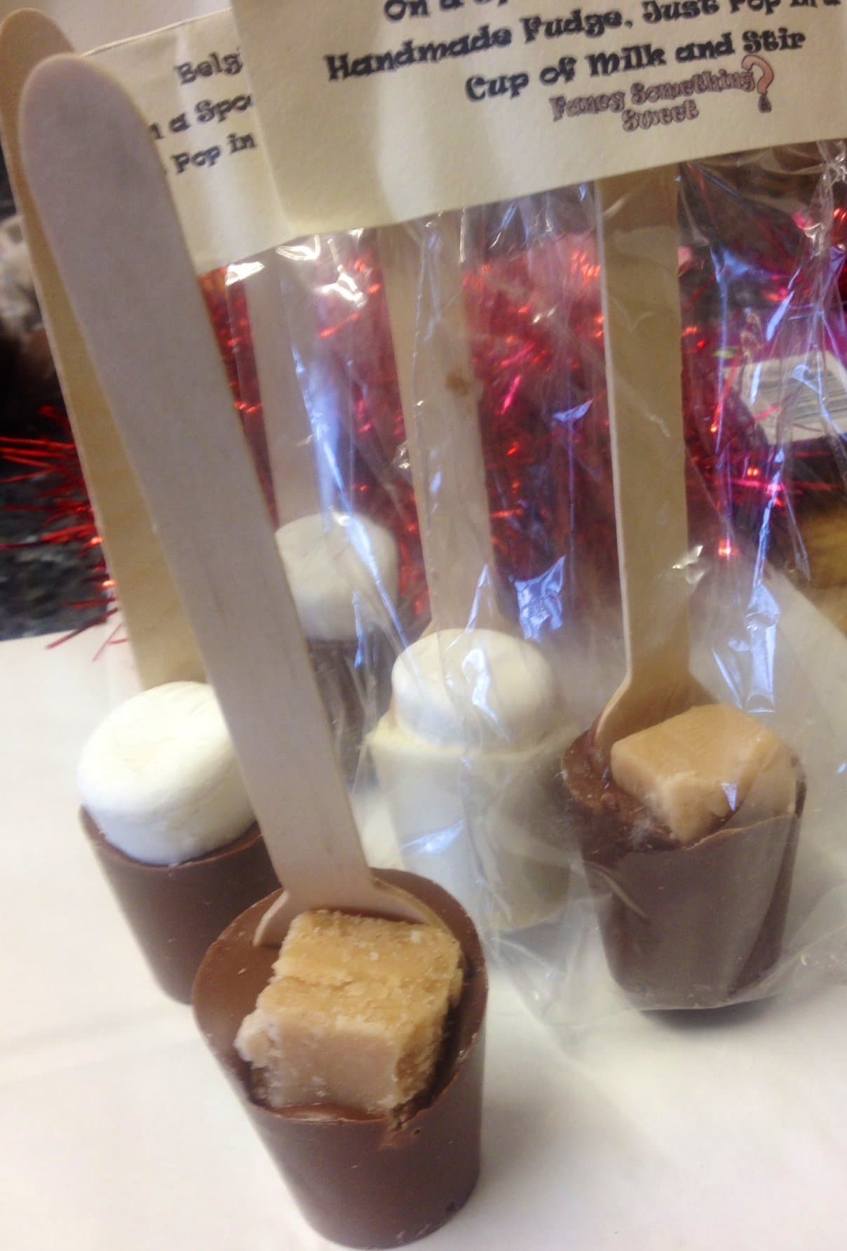 40 Hot Chocolates on a Spoon (White Fudge)