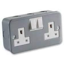 BG MC522 Metal Clad Double Plug Socket 2 Gang Metalclad Outlet & Back Box pack of 10