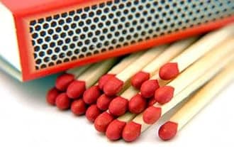 Match Box / 3000 Sticks - Pack of 100 Boxes/Wood Safety Match Sticks and Cardboard Box