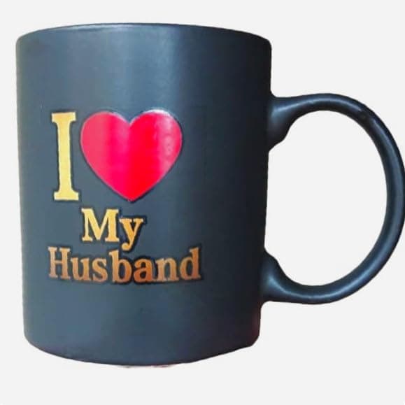 The ceramic magic glass is excellent compared to other glasses and its magic starts to work when you pour hot coffee into it and the magic glass starts its magic