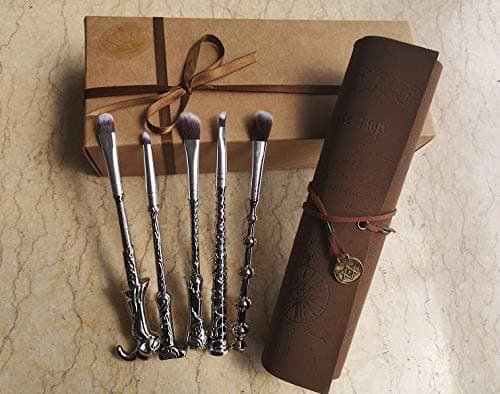 Wizard Wand Makeup Brush Set,Wizardry and Witchcraft Eyeshadow Brushes with Faux Leather Makeup Brush Cover (Treasure Map)