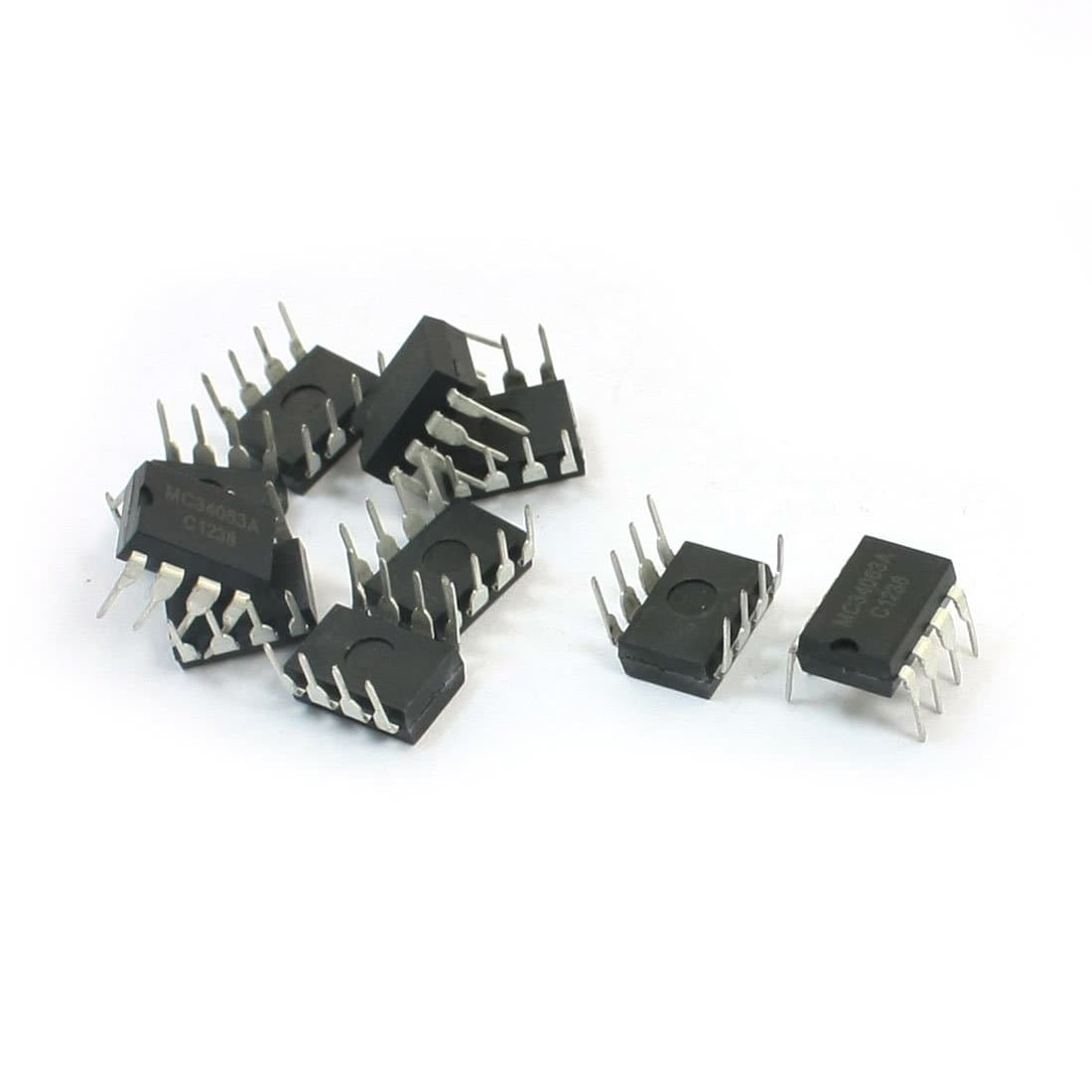 ON Semiconductor MC34063A MC34063 DC-to-DC converters Buck Boost Inverting Regulator, Switching, 1.5 A DIP8 1 Pack