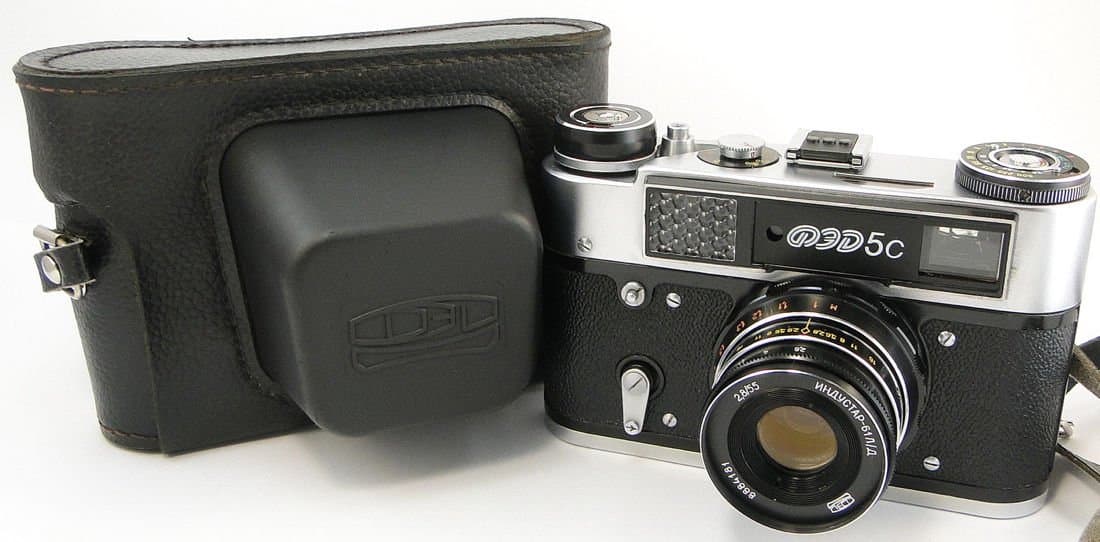 FED-5C 5 USSR Rangefinder 35mm Camera INDUSTAR-61 L/D Lens