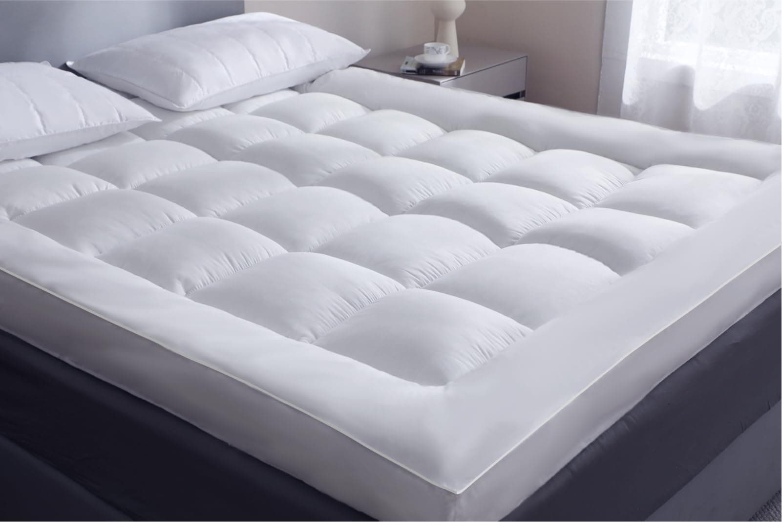 Threads For Bed® Premium Mattress Topper Single Bed 4 Inch Extra Thick, Quilted Extra Deep Hypoallergenic Mattress Topper with Embossed Fabric & Super Soft Filling, 4 Elastic Straps for Secure Fit