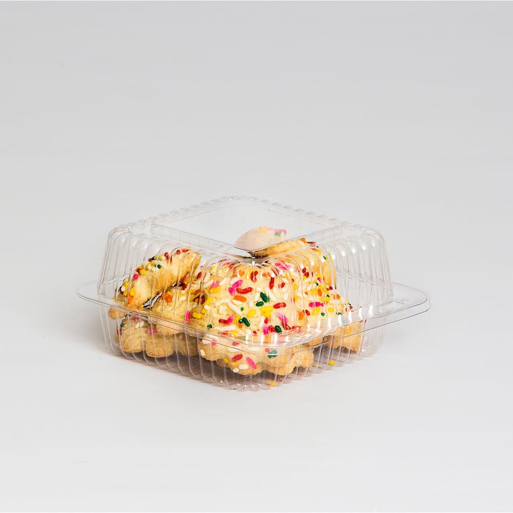 5 5/8" x 5 1/4" x 2 5/8" Clear Plastic Hinged Deli Container - 500 per case