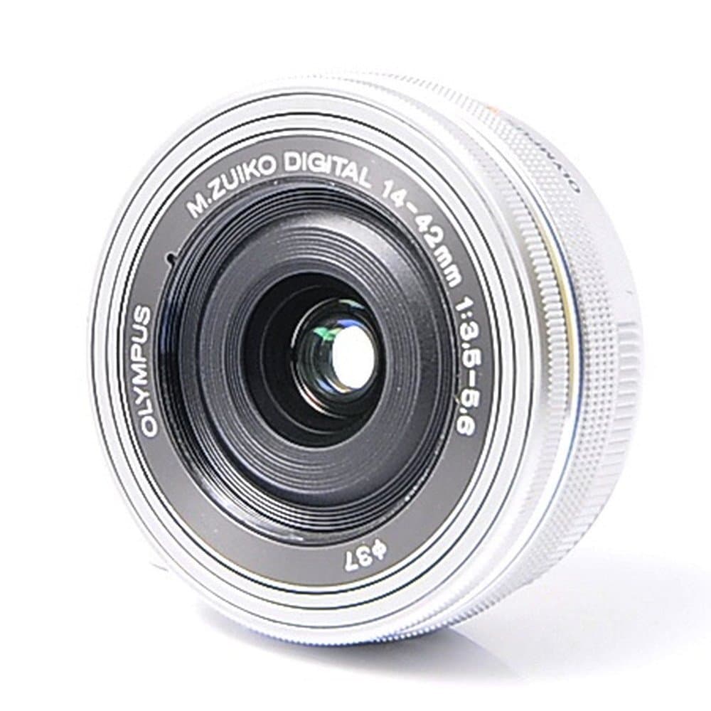 Olympus 14-42mm f3.5-5.6 EZ Interchangeable Lens for Olympus/Panasonic Micro 4/3 Digital Camera (Silver) - International Version (No Warranty)