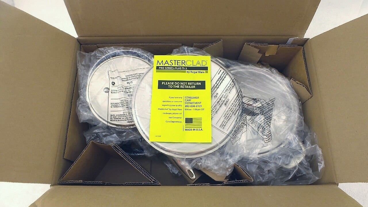 7 Piece Cookware Set . Non - PFOA Nonstick System.