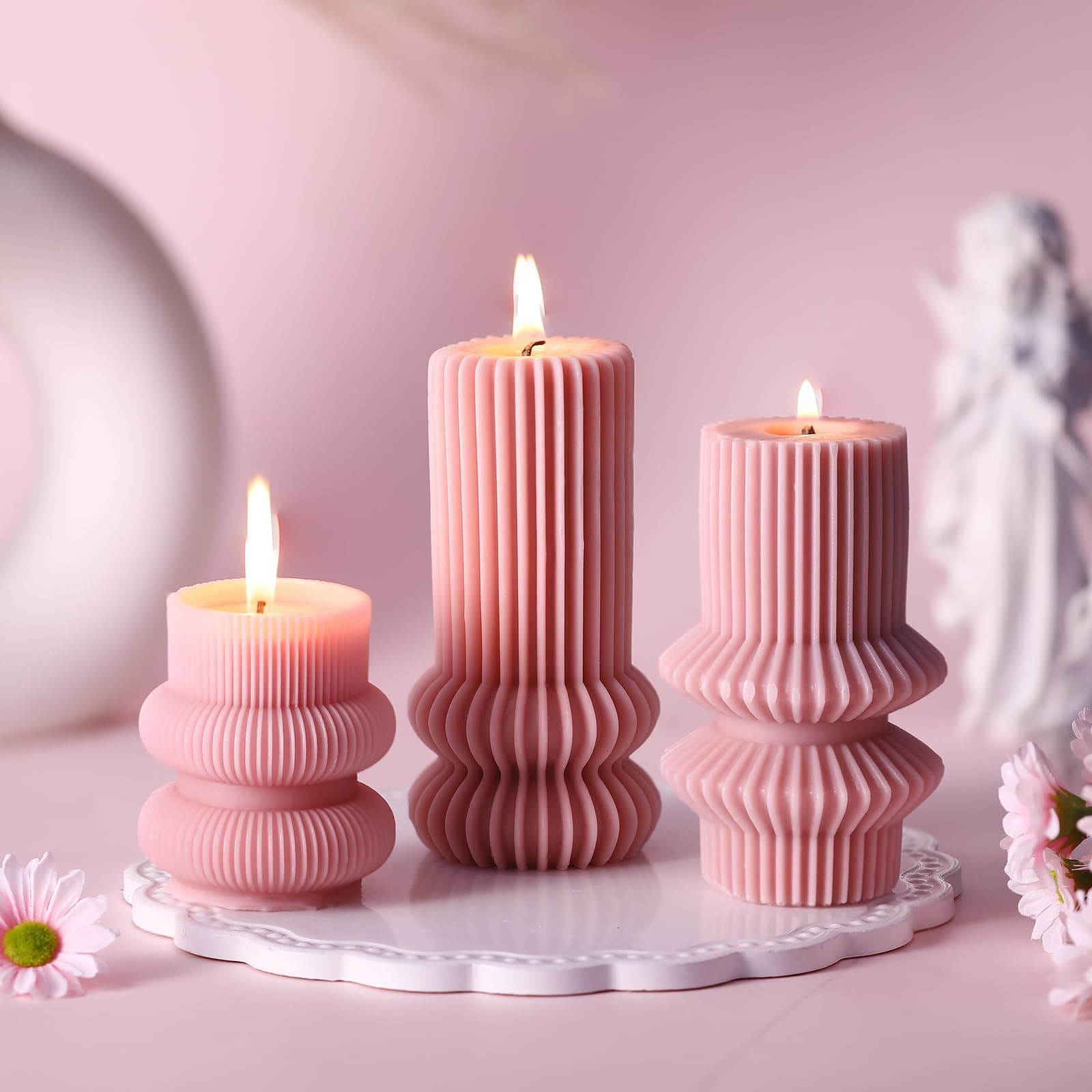MTLEE 3 Pcs 4.7, 4.2, 3.2 in Height, Small Ribbed Pillar Candles Scented Aesthetic Modern Decorative Soy Wax Candles for Wedding Dinner Christmas Home Decor(Pink)