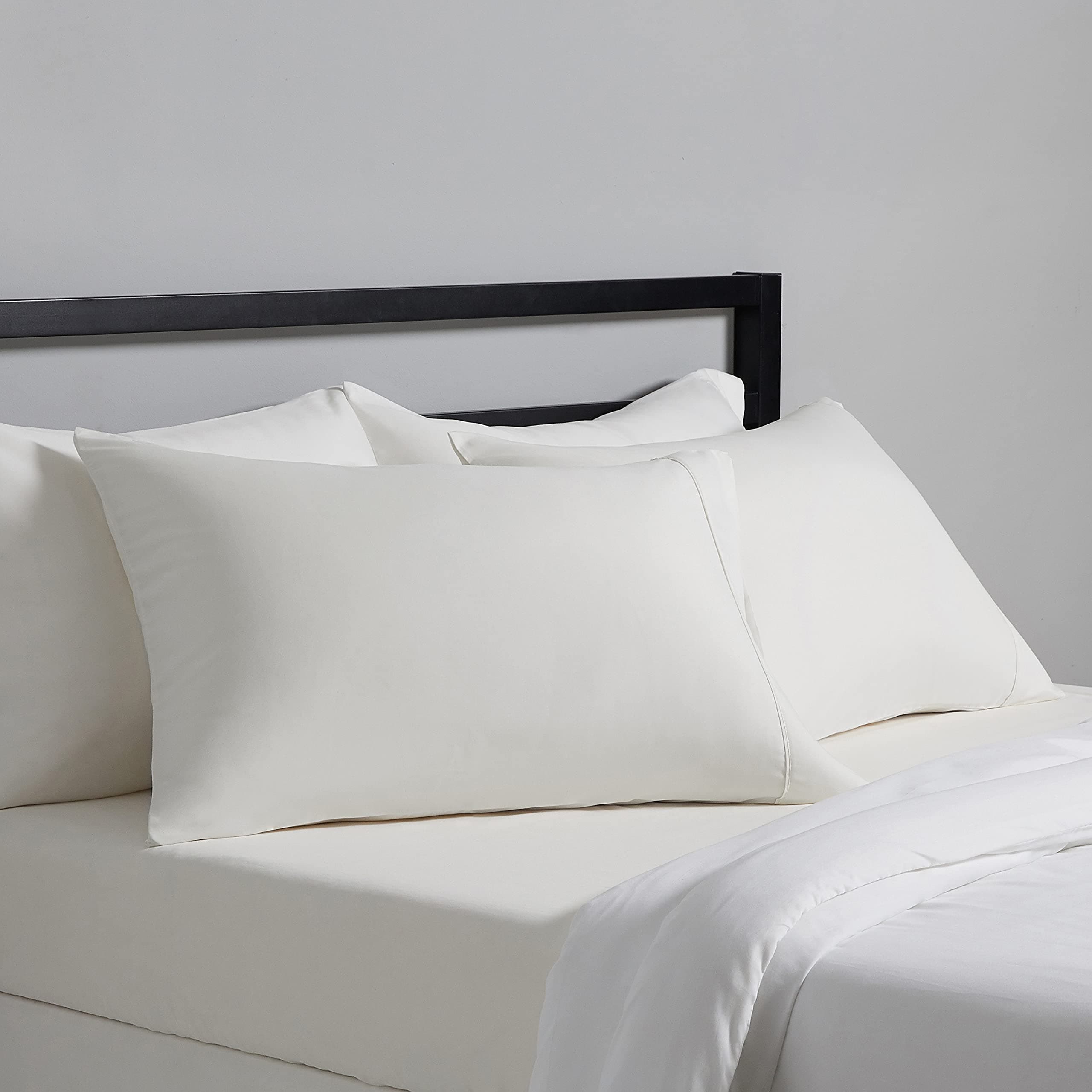 Amazon Basics Standard Pillowcases Set of 2 - Lightweight, Super Soft Easy Care Microfiber, Cream, 30" L x 20" W, Pillows Not Included