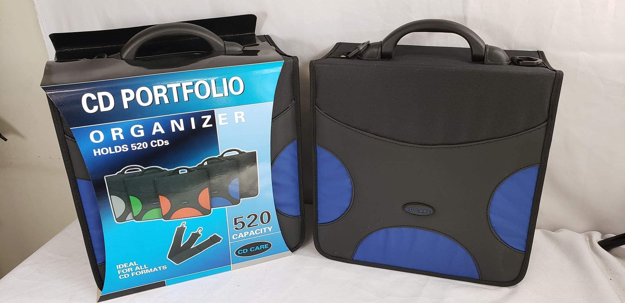 CD Care 520 Disc Heavy Duty CD DVD Binder Wallet PU Leather Nylon Material Plus Bonus Carrying Strap Reinforced Handle (Frustration-Free Packaging) (Blue)