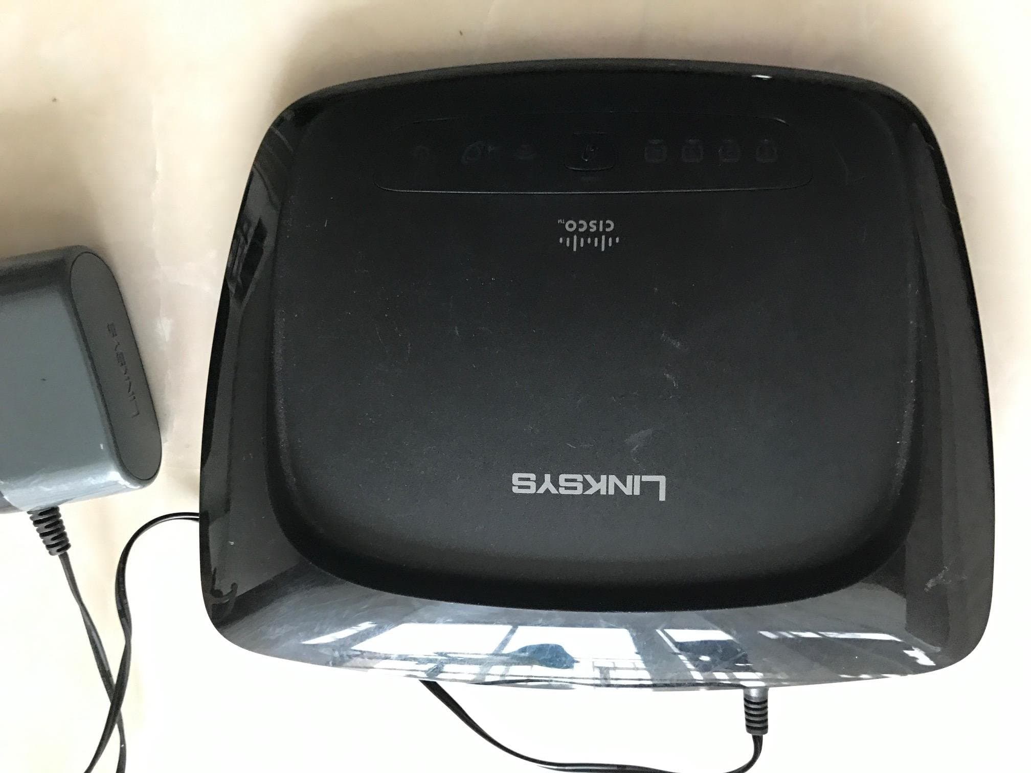 Cisco- WRT54G2 Wireless-G Broadband Router