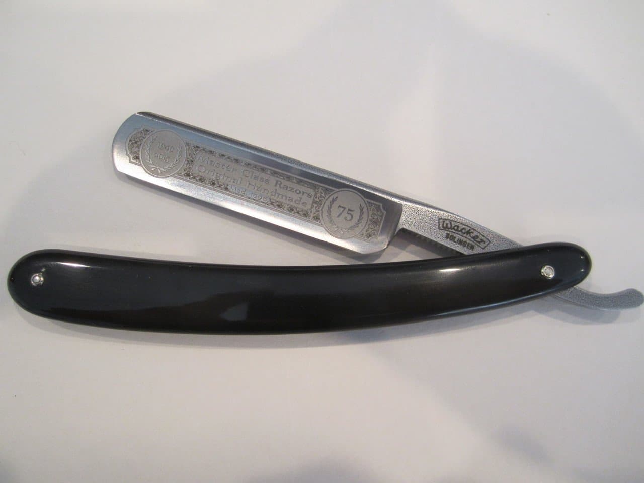 Wacker 75th Anniversary 5/8+" Straight Razor, Round Tip, Etched Blade, Black Horn Scales