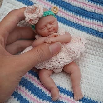 4.5 Inch Mini Reborn Baby Dolls ，Full Silicone Baby Girl Ellie,Tiny Silicone Baby Dolls ，Mini Realistic Newborn Baby Dolls with Clothes Set & Feeding Accessories