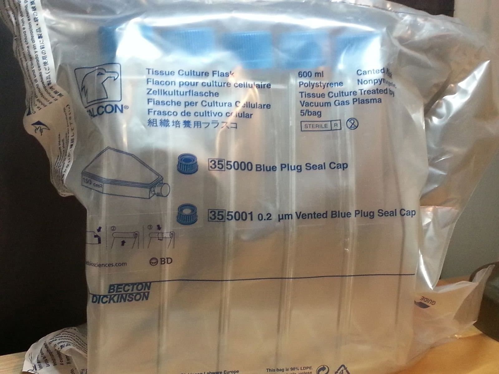 BD Falcon 600mL 150 cm2 Canted Neck Vented Cap Tissue Culture Flask (5/Bag)