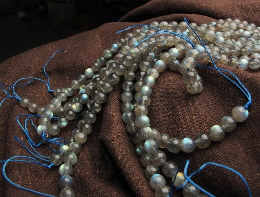 5mm/6mm Grade AA Natural Blue Luster Grey Moonstone Beads, Natural Labradorite Beads, Smooth Round, 15.7 Inch Strand for Jewelry Making (GN46) (5mm)