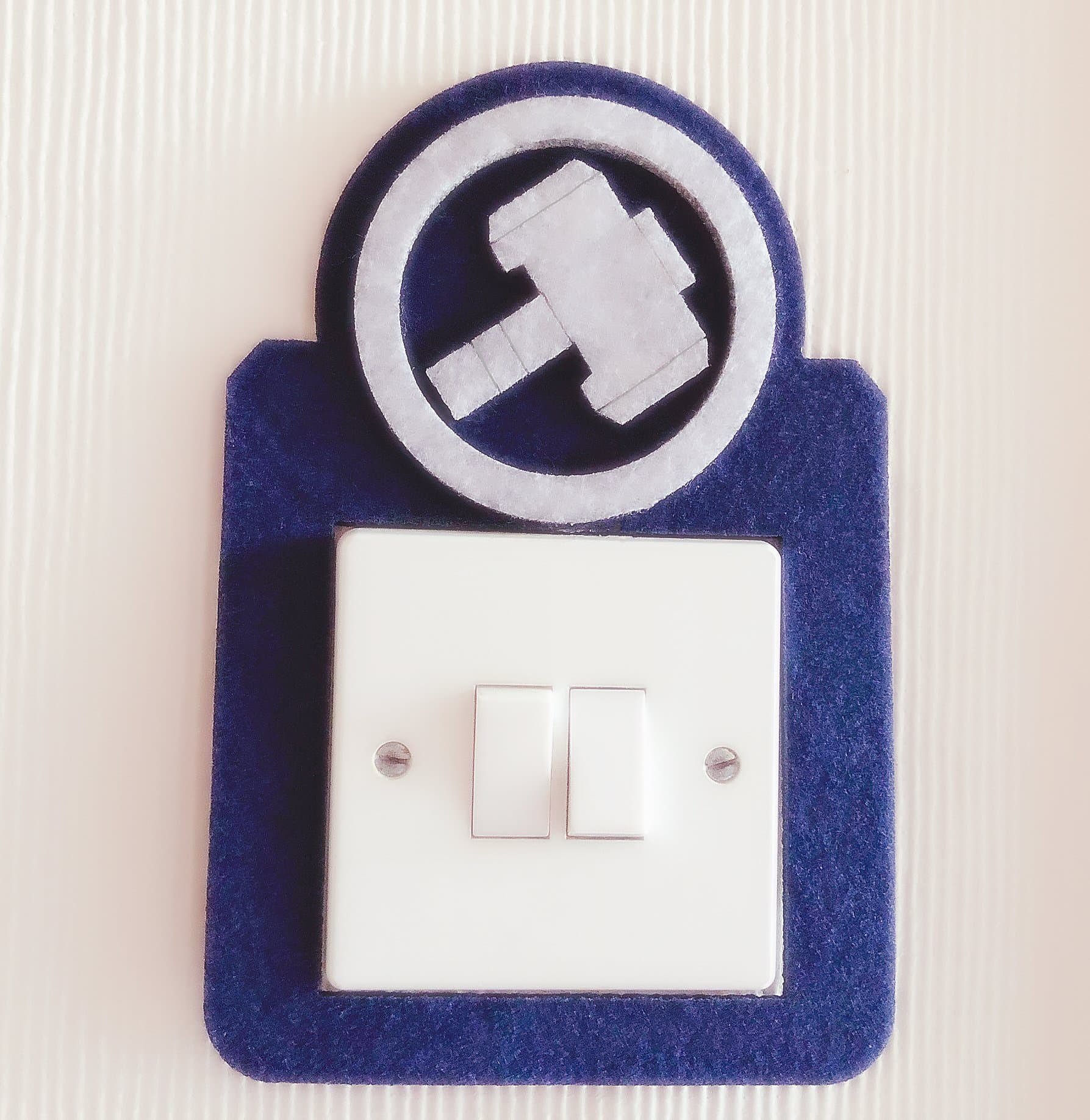 3D Superheroes Light Switch Wall Stickers, Batman, Marvel Avengers, Iron Man, Captain of America, Hulk, Thor, Felt Material! Kids Boys Girls Room Nursery (Thor)