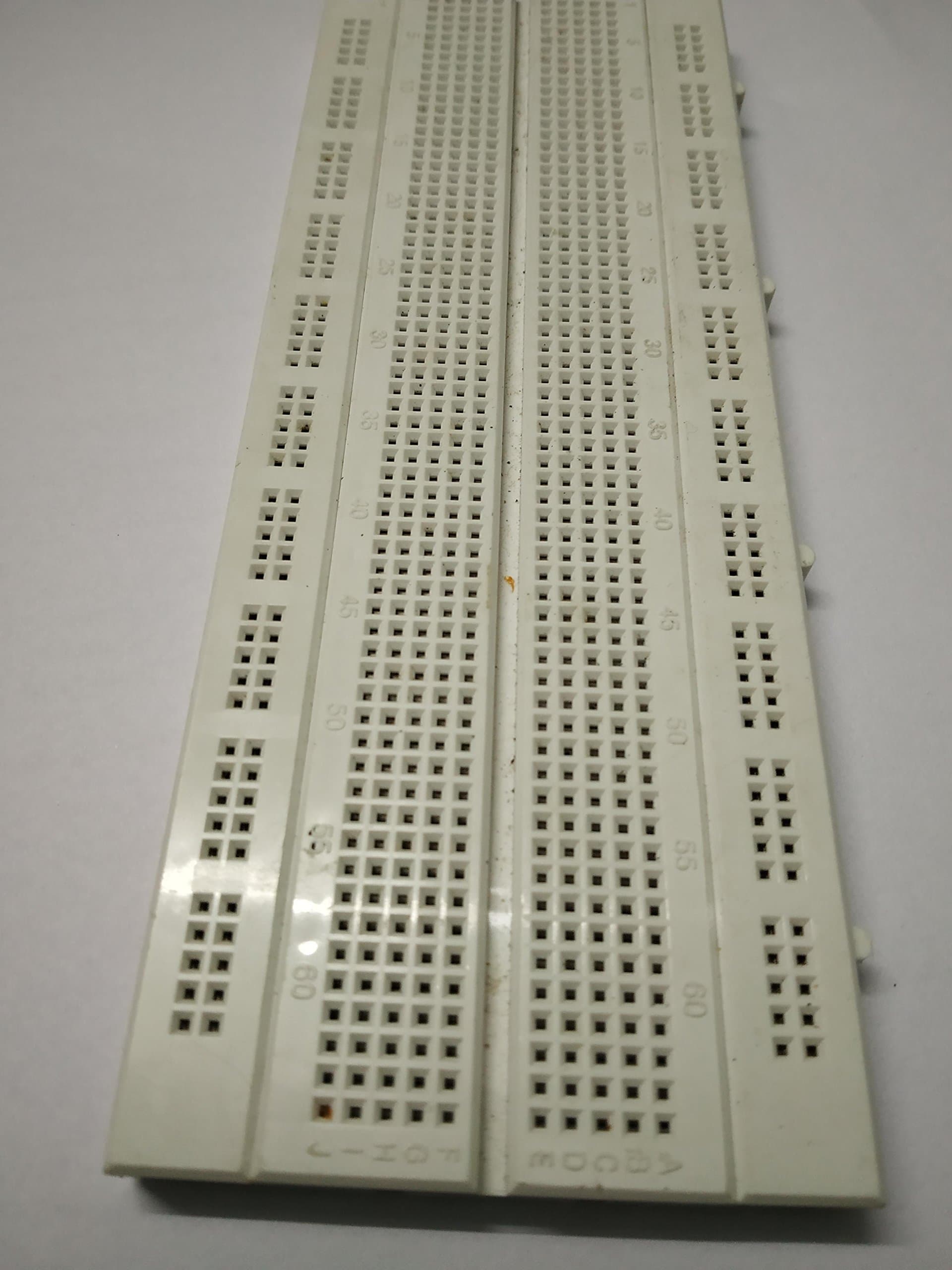 KTC CONS Labs Nickel Plated 840 Points Bread Board or Solderless Piecesb Circuit Test Board, White