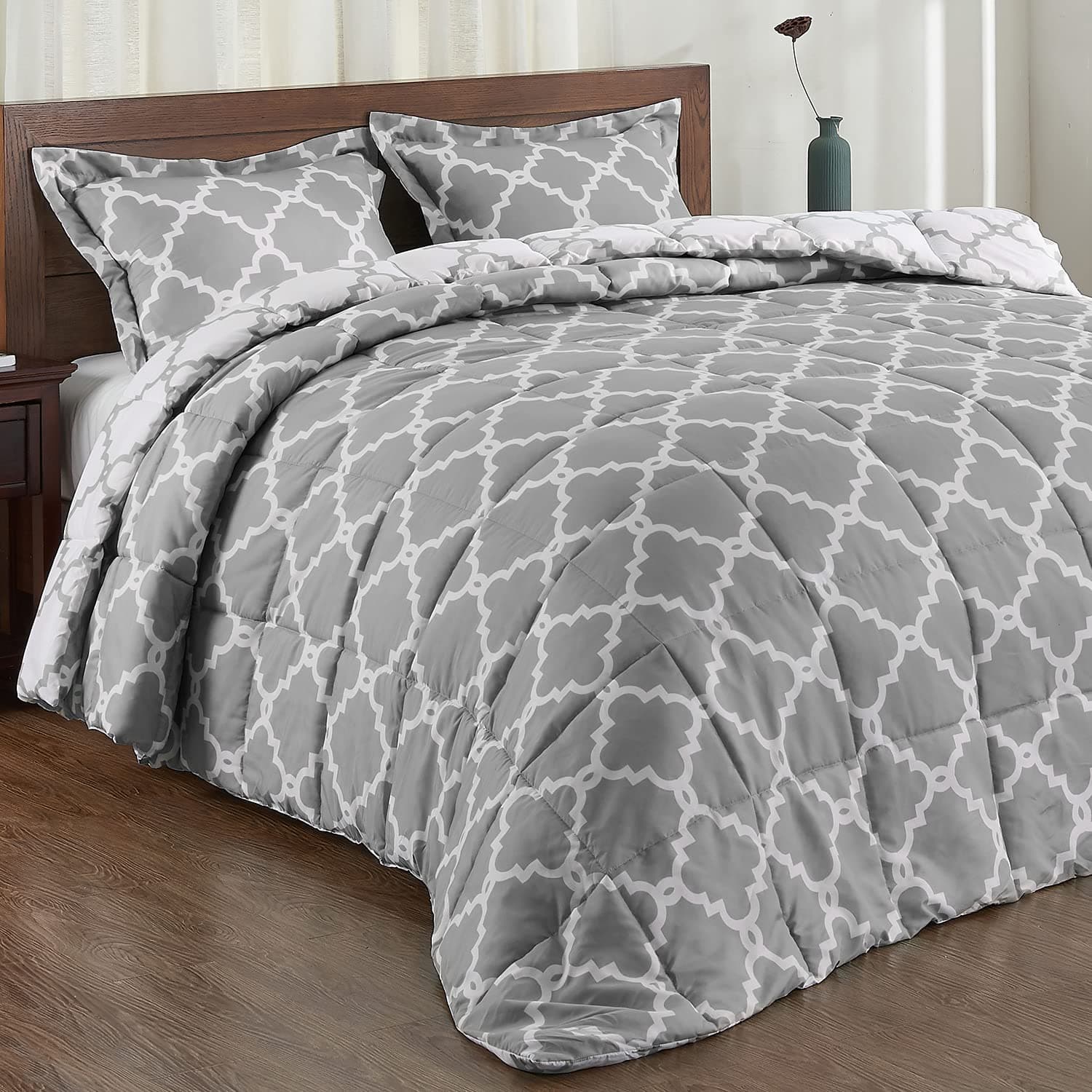Basic Beyond King Size Comforter Set - Grey King Comforter Sets, Reversible King Bed Comforter Set for All Seasons, Grey, 1 Comforter (104"x92") and 2 Pillow Shams (20"x36"+2")