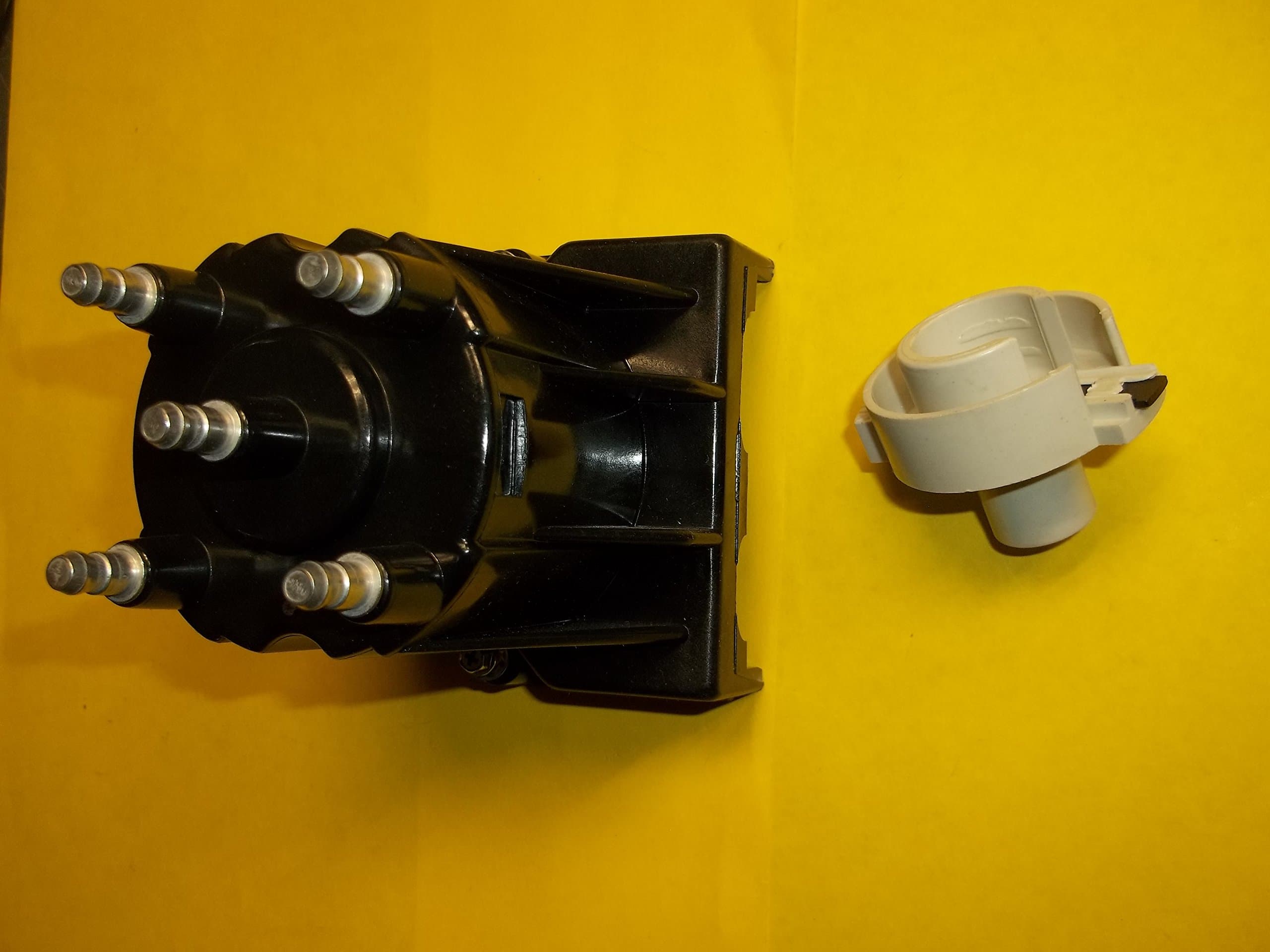 Ignition cap and rotor for Mercruiser 3.0 engines