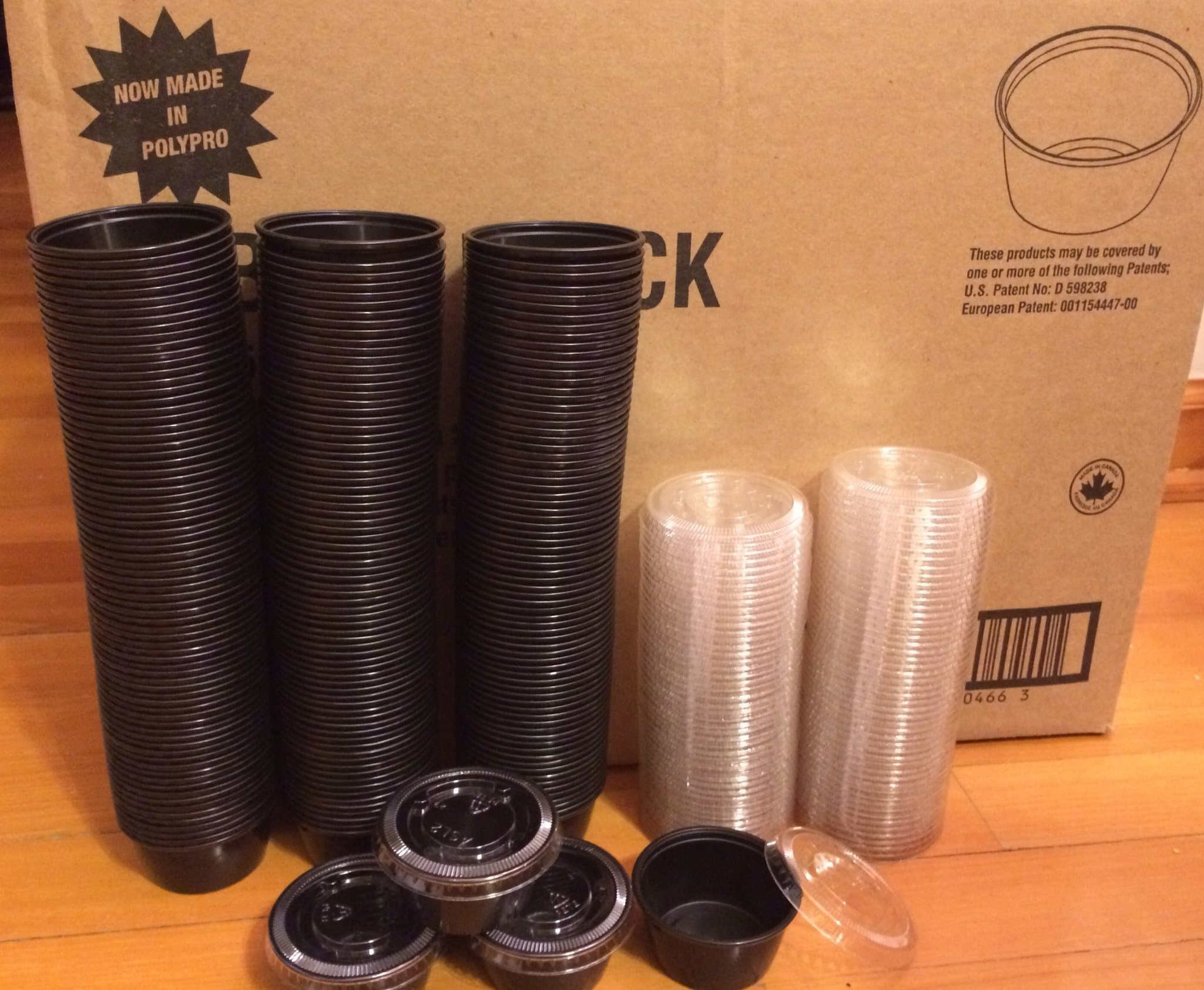 E-Z Shop 2 Oz Plastic Jello Shot Cups with Lids (Black) 100 Ct