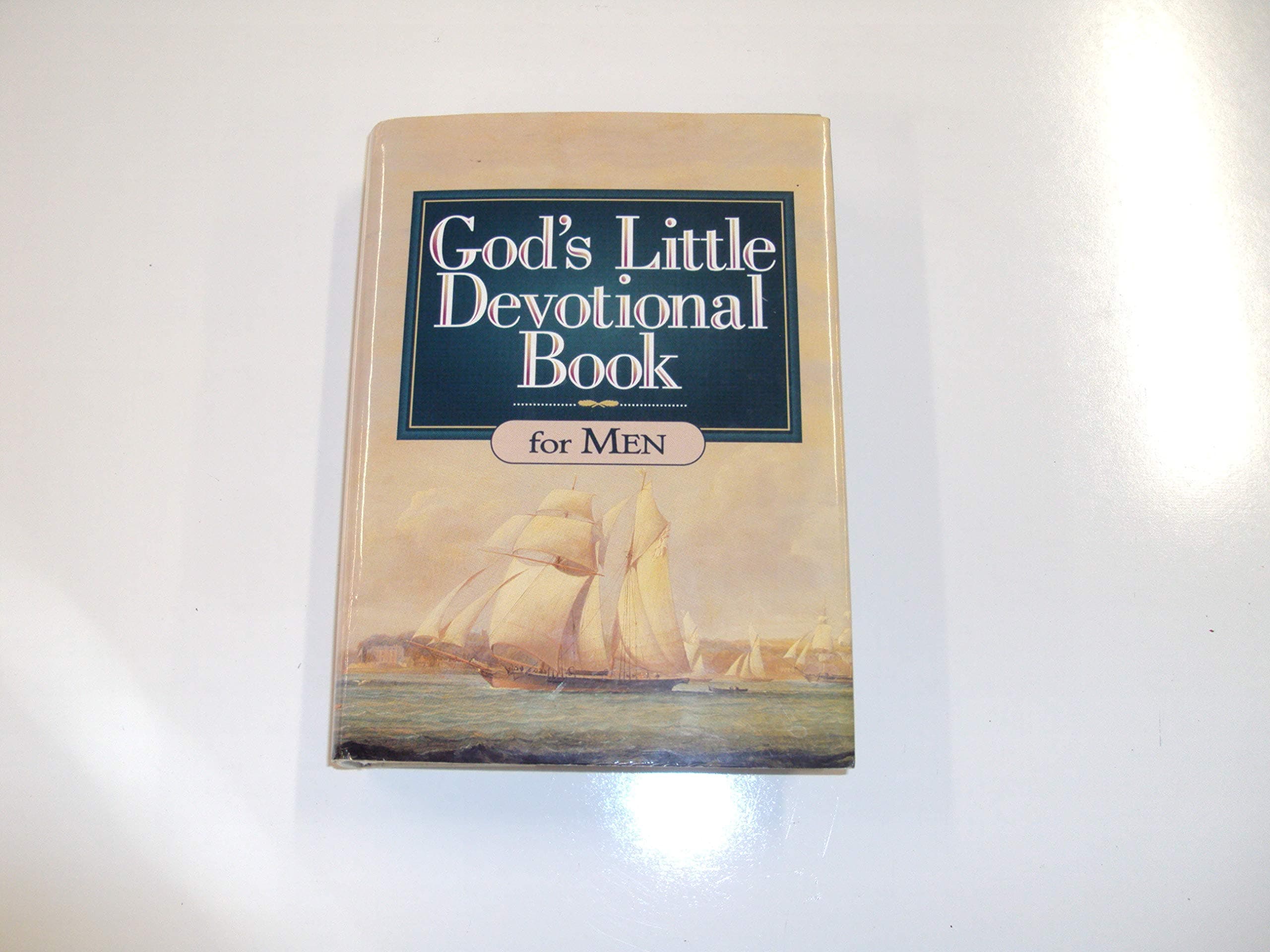 God's Little Devotional Book for Men