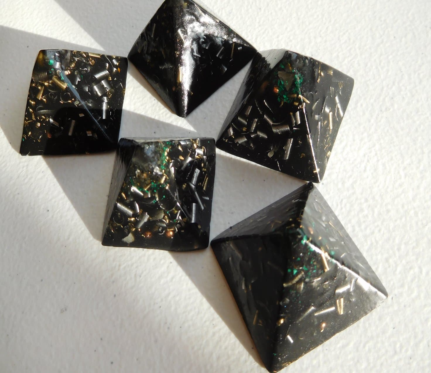 5 Iron Oxide Small Pyramids Orgone Generator Energy Accumulator Made 528Hz Frequency with OM Chants Perfect Gifting Tool! Orgonite