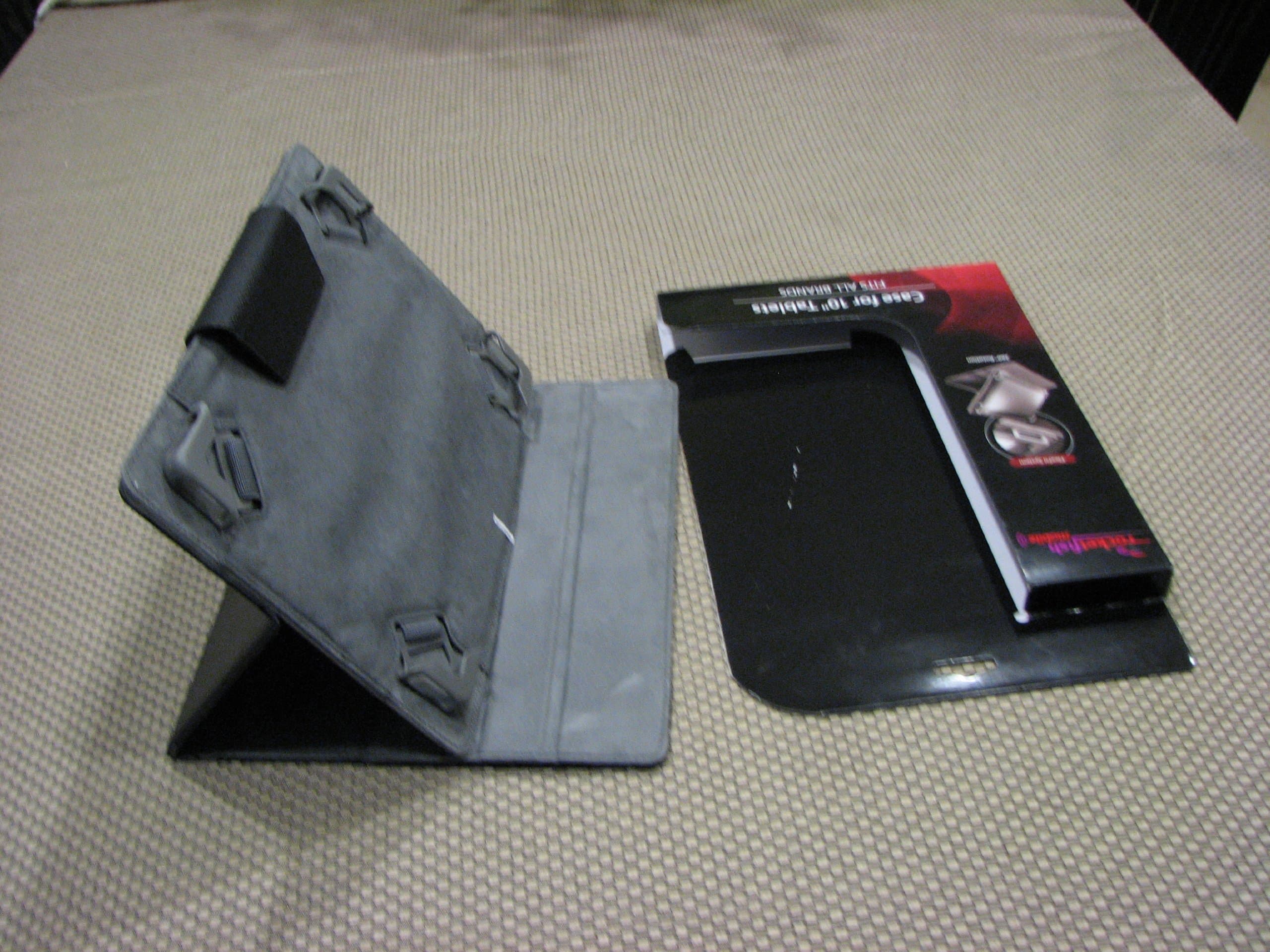 Rocketfish Mobile - RF-UN10F2B -Black Hard Case Cover for Most Tablets up to 10" - 360 Rotation