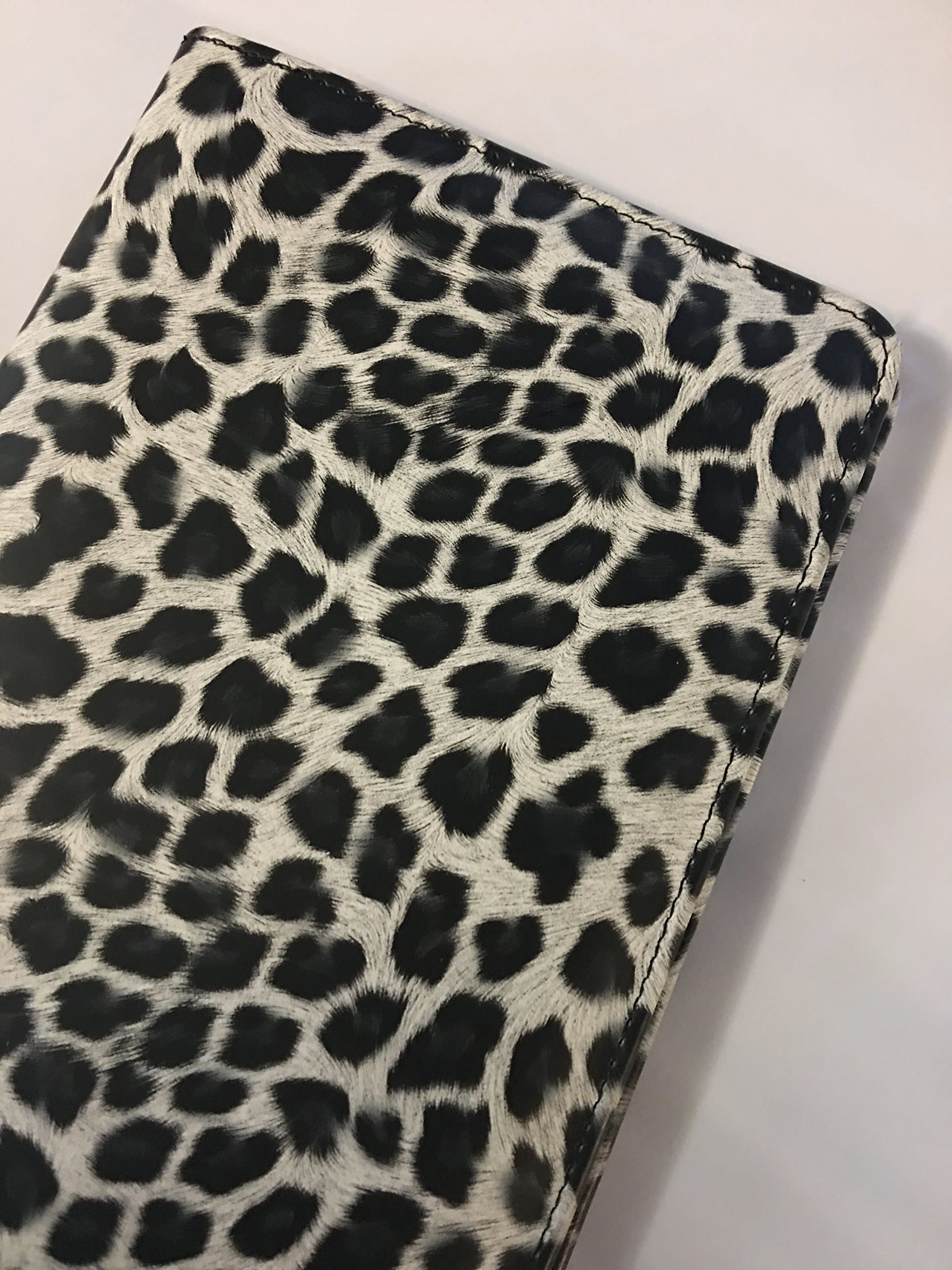 Original Waitstaff Organizer-Waiter/Waitress Server Book- Cheetah