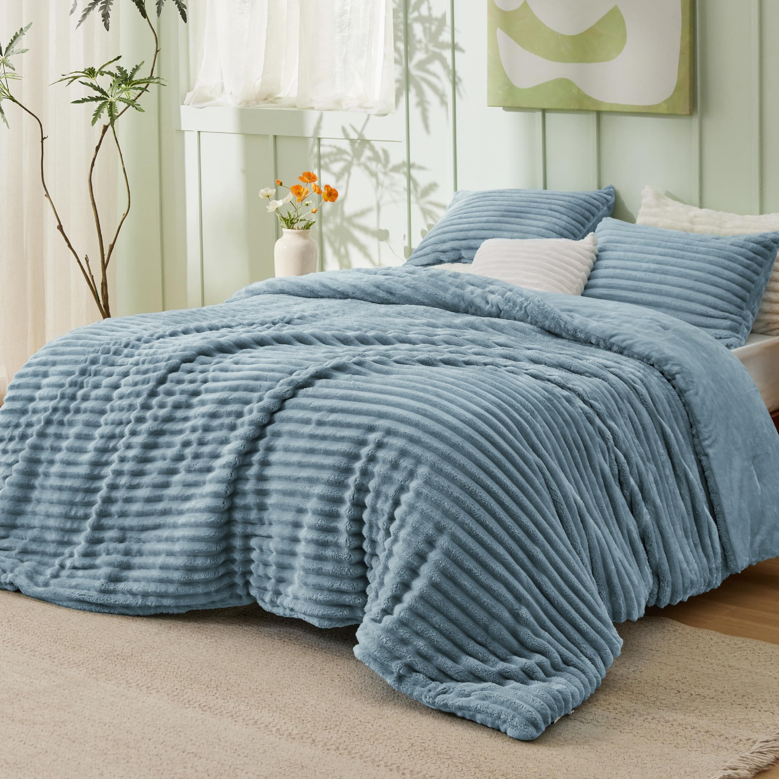 Bedsure Comforter Set Queen Size - GentleSoft™ 3 Pieces Double-Side Fleece Fluffy Mineral Blue Comforter Set, Cozy Striped Room Decor Aesthetic, Luxury Bedding Queen Size, 2 Pillowcases, 90x90 Inches