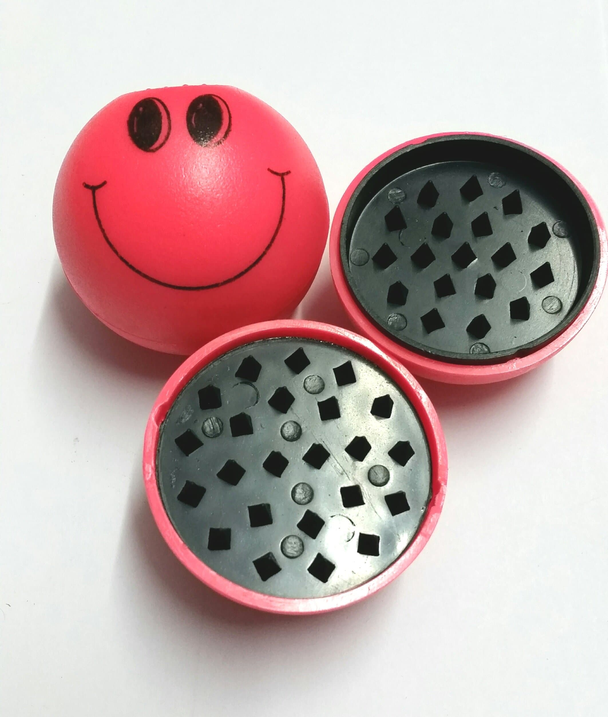 Sharks Tooth Smiley Face Pink Herb Grinder 5.5cm