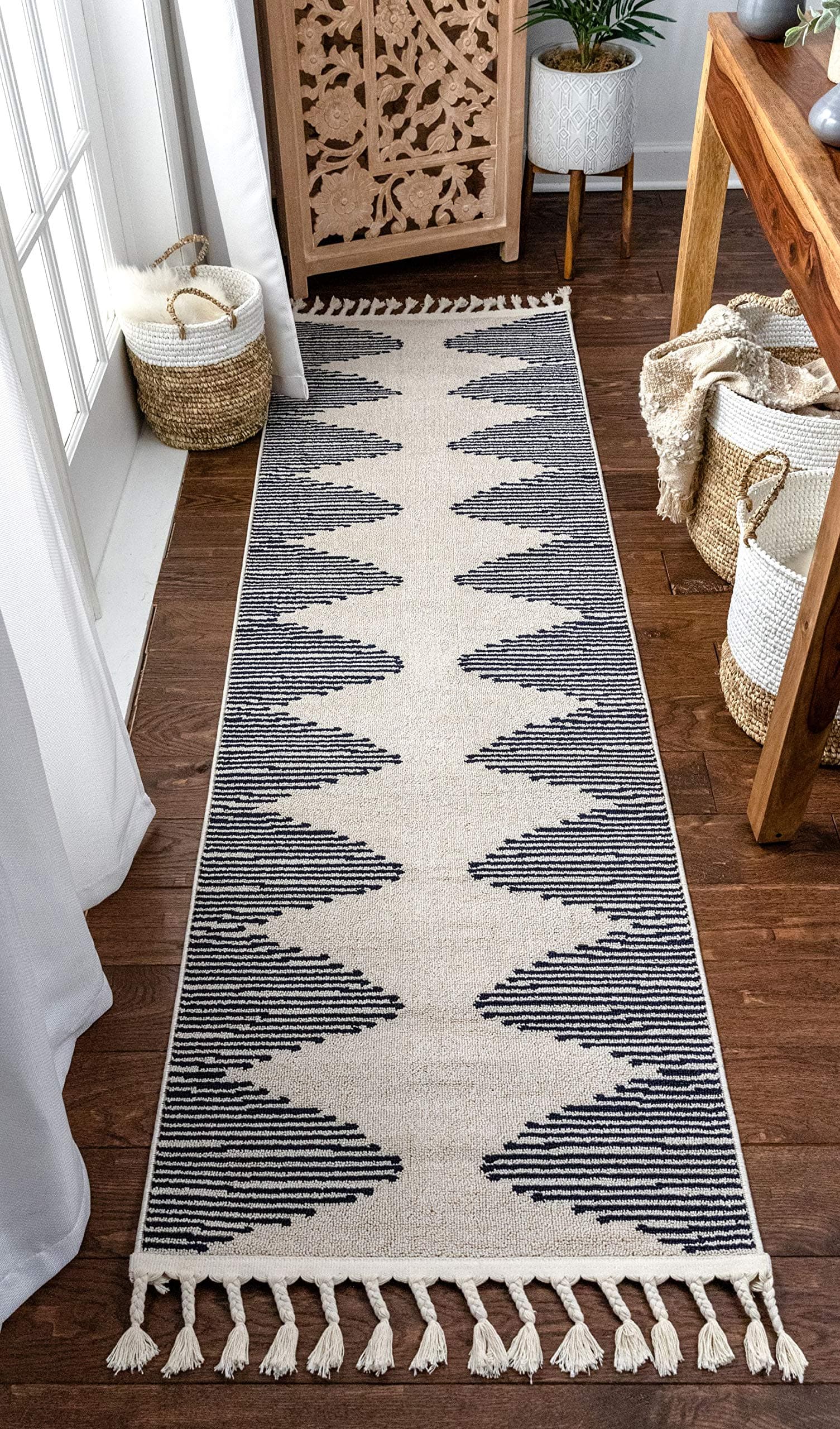 Well Woven Loop-De-Loop Zipped Tribal Aztec Geometric Ivory Kilim-Style 2'7" x 9'3" Runner Rug