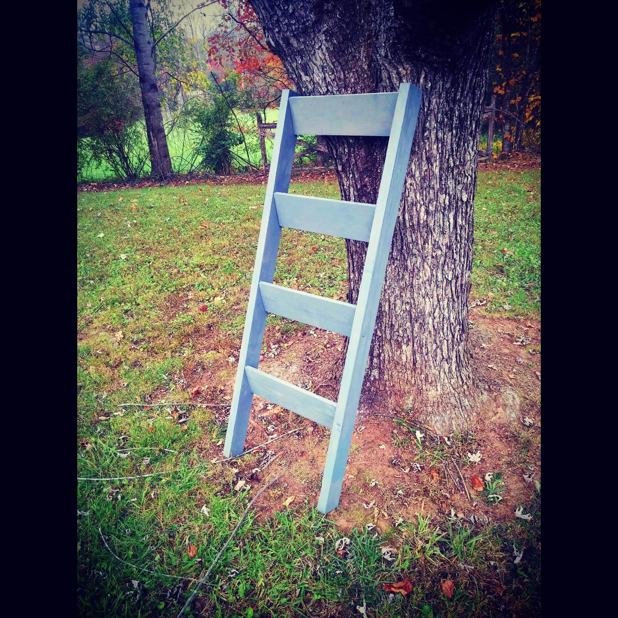 Wooden Blanket Ladder
