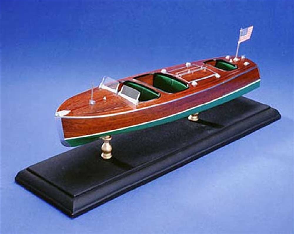 Dumas1/24 Chris-Craft Triple Cockpit
