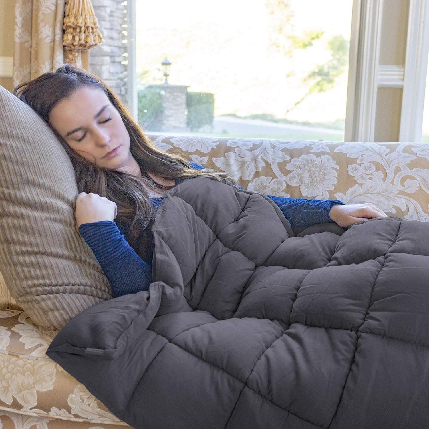 Weighted Blanket (15 lbs, 48”x72” Grey) Cooling Breathable Heavy Blanket for Adults All Season Microfiber Material with Glass Beads Soft Thick Comfort Blanket