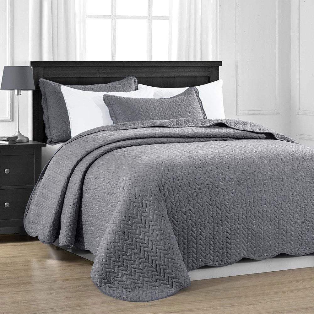 MOONLIGHT20015 Quilted Bedspread Throw King 106" x 96" with 2 Pillow Shams for Bedroom Decor Reversible Coverlet Embossed Quilt Bedspread with Matt Finish (Grey, King)