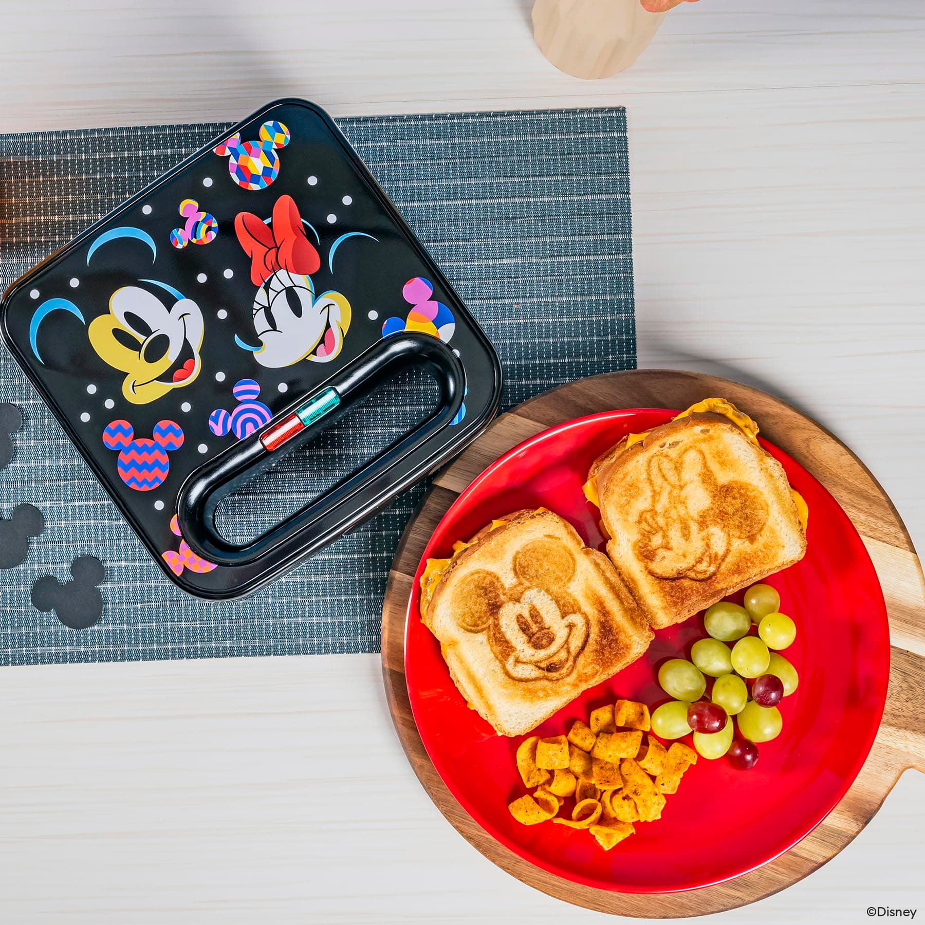 Uncanny Brands Disney Mickey and Minnie Mouse Sandwich Maker - Small Kitchen Appliance