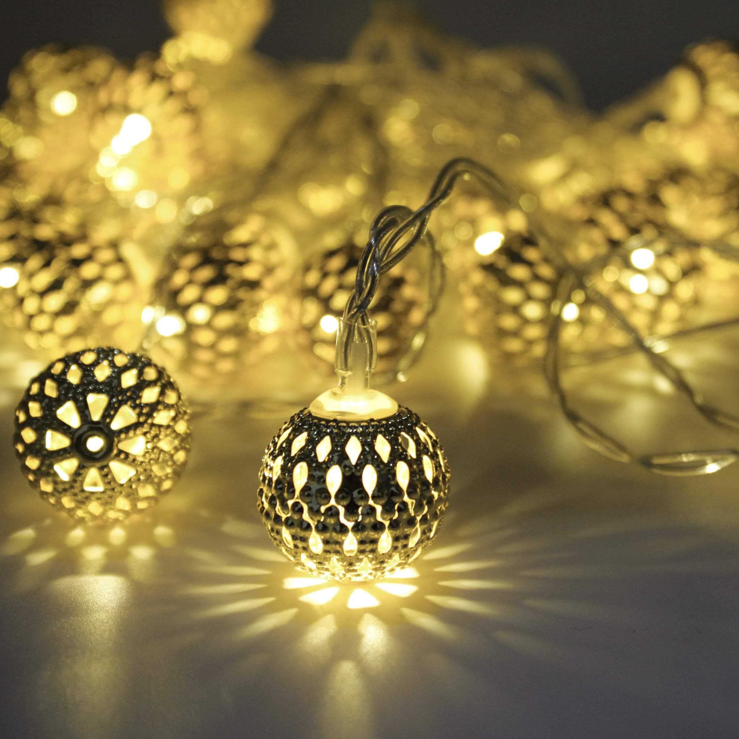 LED Globe String Lights, Moroccan Ball String Lights, 40 Sliver Metal Balls, Battery Operated, Decor for Home, Bedroom, Party, Wedding, Warm White