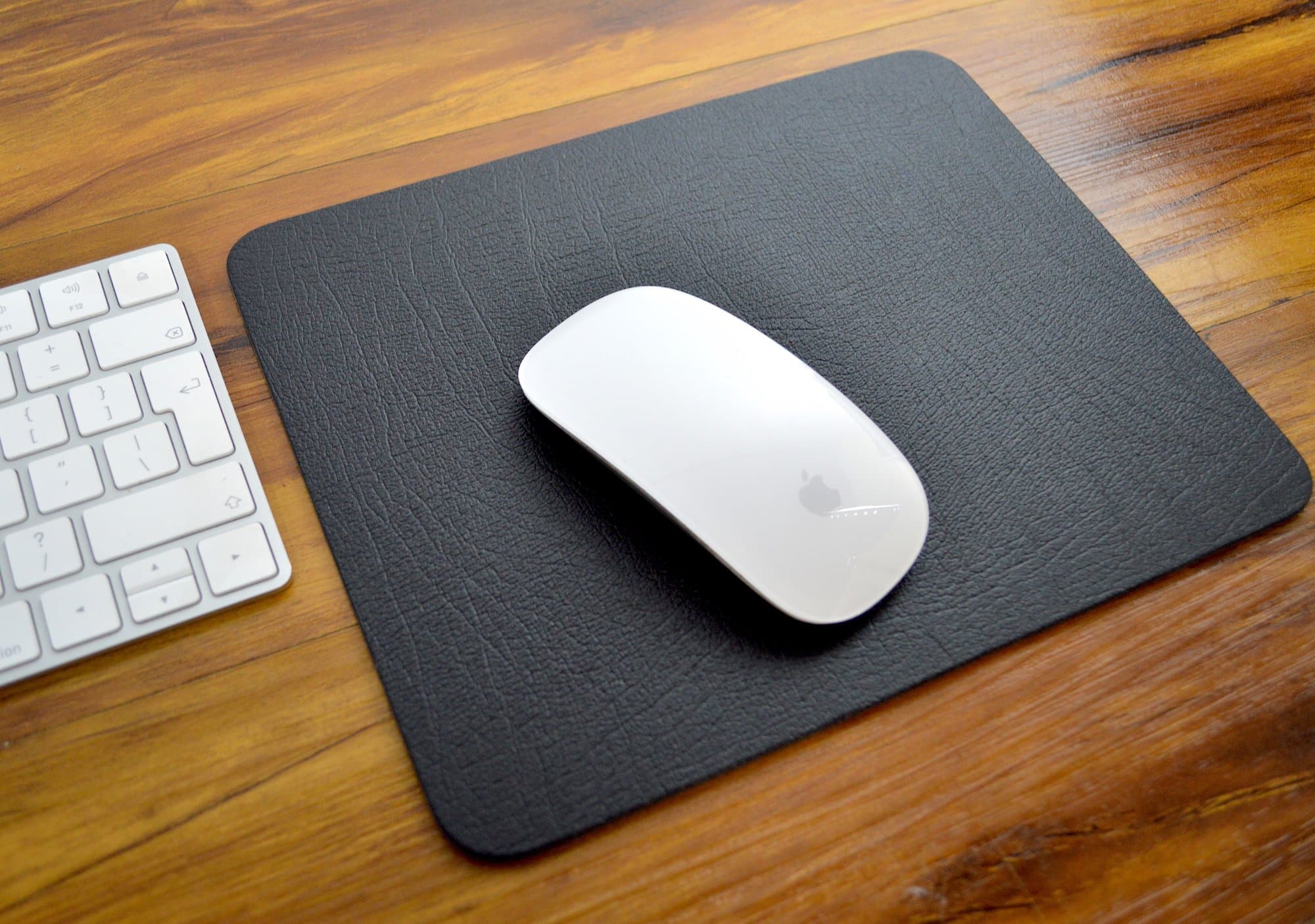 Executive Black Bonded Leather Mouse Mat Pad 25x20cm, Easy Wipe Clean, Made In UK,